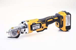Eastman, Hornet, 20V, Heavy Duty, Round Knife, Cutter, Workerbee, Buzzaird, HRNT, Eastman Hornet HRNT 20V Heavy Duty Cordless 2" Round Knife Rotary Cutter, 4lb, 3Speeds, 2Rechargeable Lithium Ion 1 Hour Batteries, Replaces Workerbee