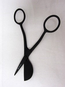 40886: Quilter's Resource QR1210 Black Plated 6" Applique Scissors 1-3/4" Blade