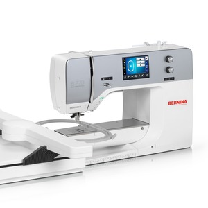 Bernina B770QE Customer's Consignment Quilters Edition with PLUS Upgrade +E Legacy Embroidery Module in Metairie Store   , Bernina B770QE+E Embroidery Module & Quilters Edition 327 Stitch, 50 Quilting, Dual Feed, BSR , 4 Memories, Patchwork Foot